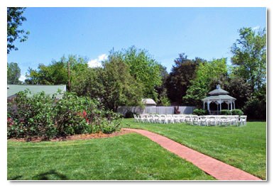 outdoor wedding seats